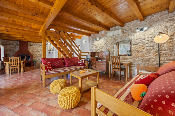 Interior, Villa Barbara &ndash; A complex of 3 houses with a shared courtyard and pool, Orihi &ndash; Istria, Croatia Orihi