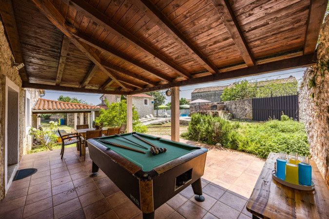 Exterior, Villa Barbara &ndash; A complex of 3 houses with a shared courtyard and pool, Orihi &ndash; Istria, Croatia Orihi