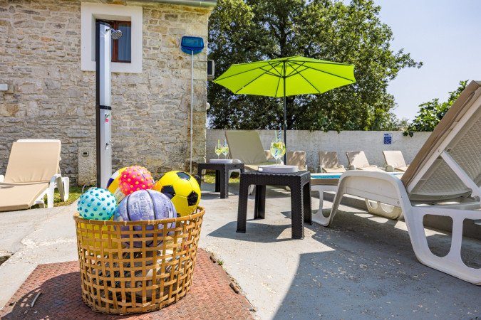 Exterior, Villa Barbara &ndash; A complex of 3 houses with a shared courtyard and pool, Orihi &ndash; Istria, Croatia Orihi