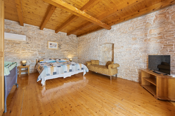 Interior, Villa Barbara &ndash; A complex of 3 houses with a shared courtyard and pool, Orihi &ndash; Istria, Croatia Orihi